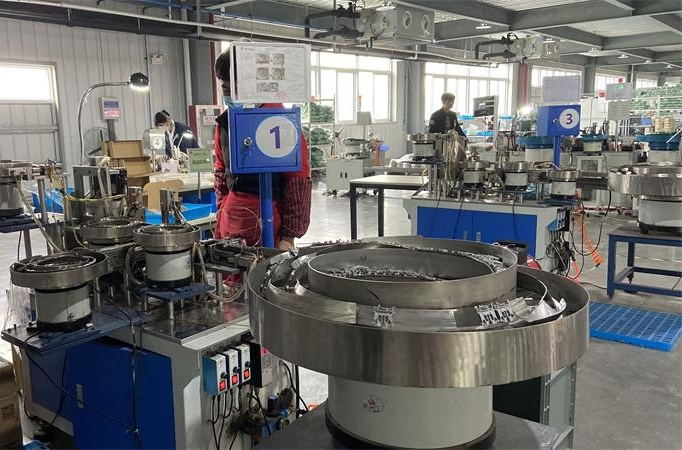 高質(zhì)量接線端子需要具備哪些條件?置恒電氣“以身作側(cè)”告訴您!